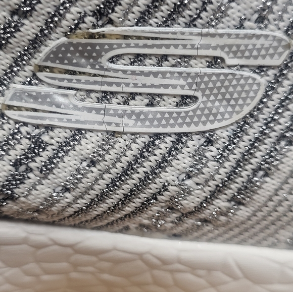 Skecher Air Cooled Memory Foam White/Silver Mid Top Sneakers Women Size 8.5 - Picture 11 of 14